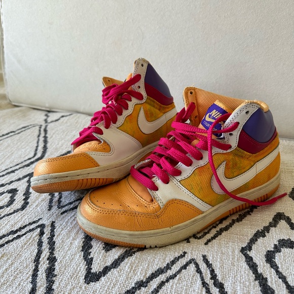 Nike Shoes - Wmns Size 8 Nike Court Force High ‘Light Melon’